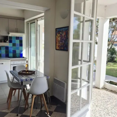 Casa de Férias Maison Avec Animaux Admis - 7 Pers. Proche - Fr-1-879-12